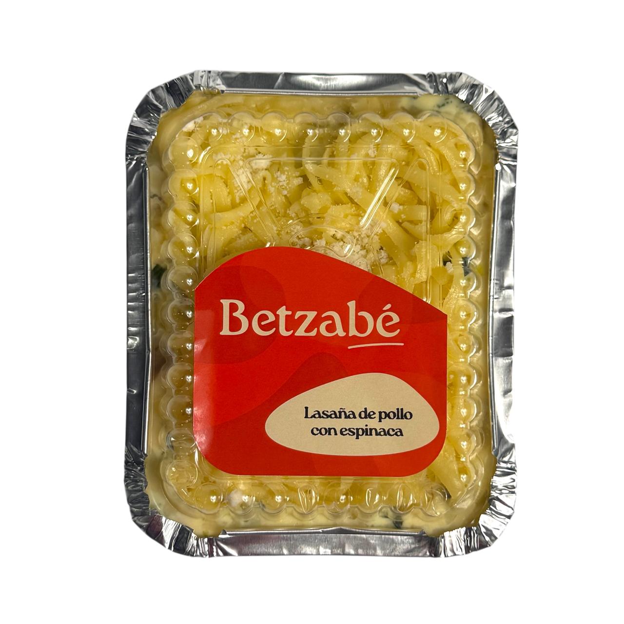 LASAÑA DE POLLO Y ESPINACA EN SALSA BLANCA  BETZABÉ 1 UND